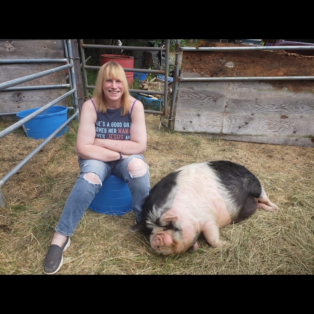 Meet your Posher, Laurie